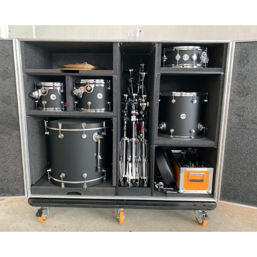 Drum kit tourin